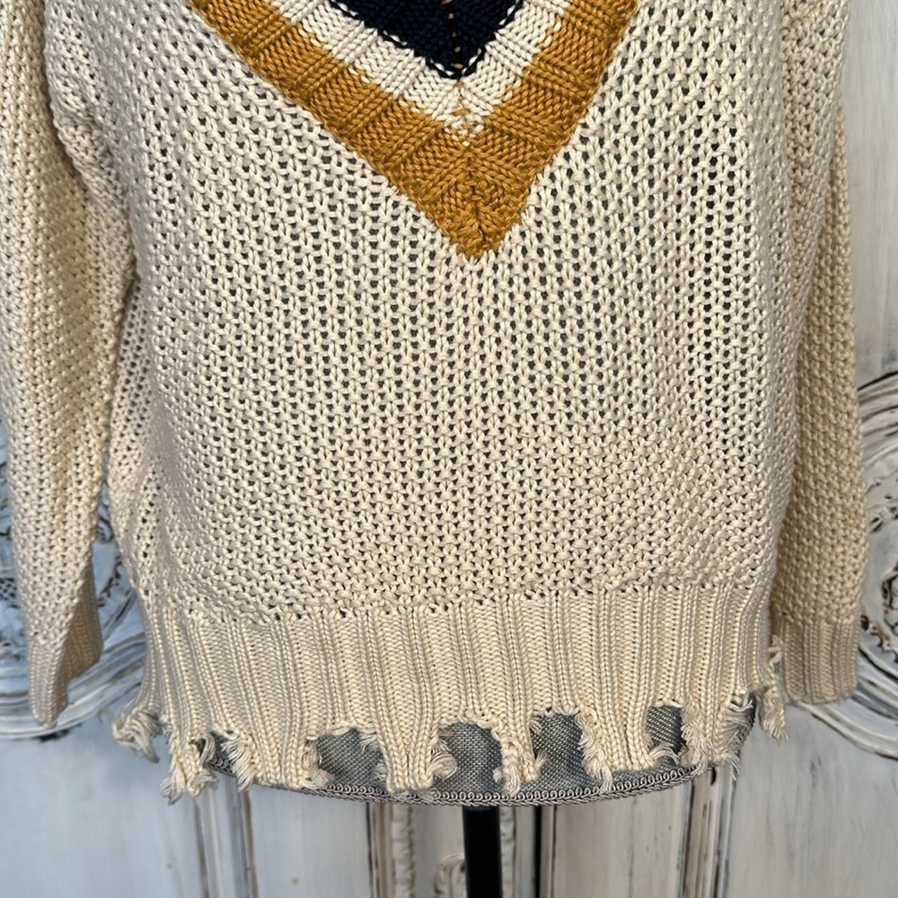 Elan Deep V Neck Distressed Preppy Open Knit Gold Black Cream Pullover Sweater - Picture 5 of 13